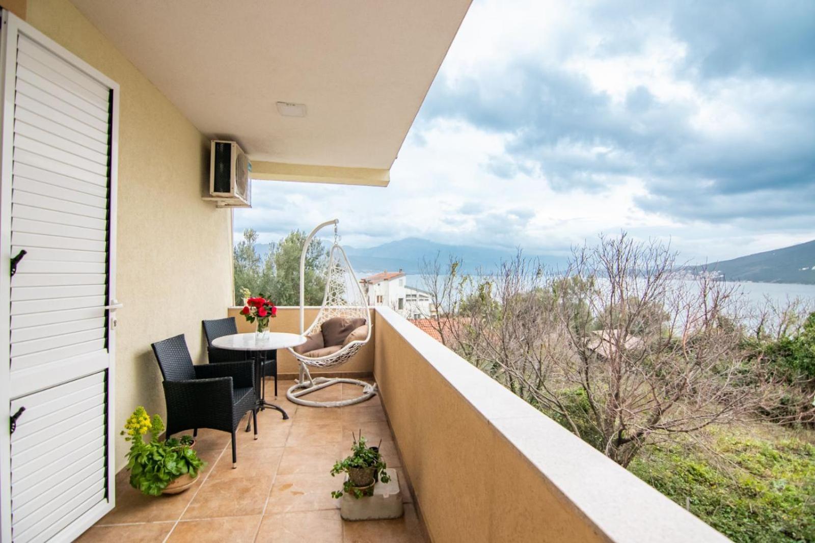 Apartments Savic تْشيرسيك نوفي المظهر الخارجي الصورة